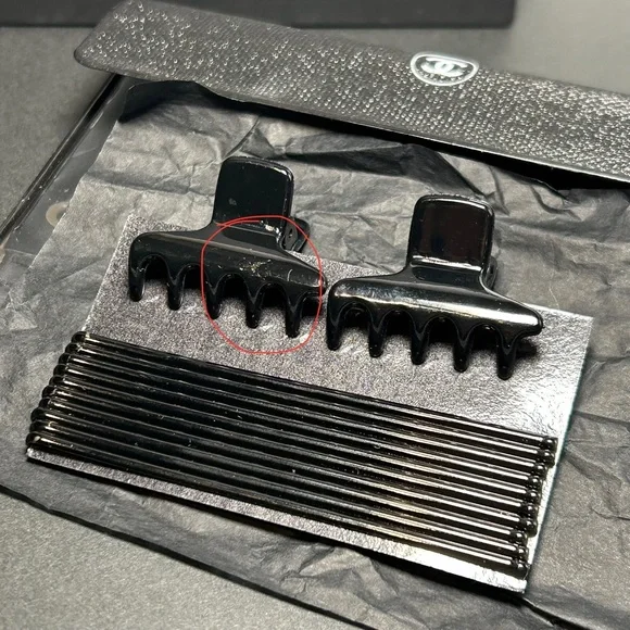 CHANEL Cuff Links - Picture 4 of 6